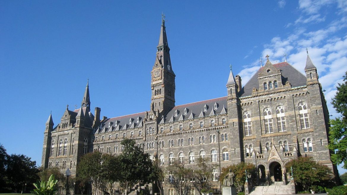 Healy Hall at Georgetown University. Credit: Wikimedia Commons.